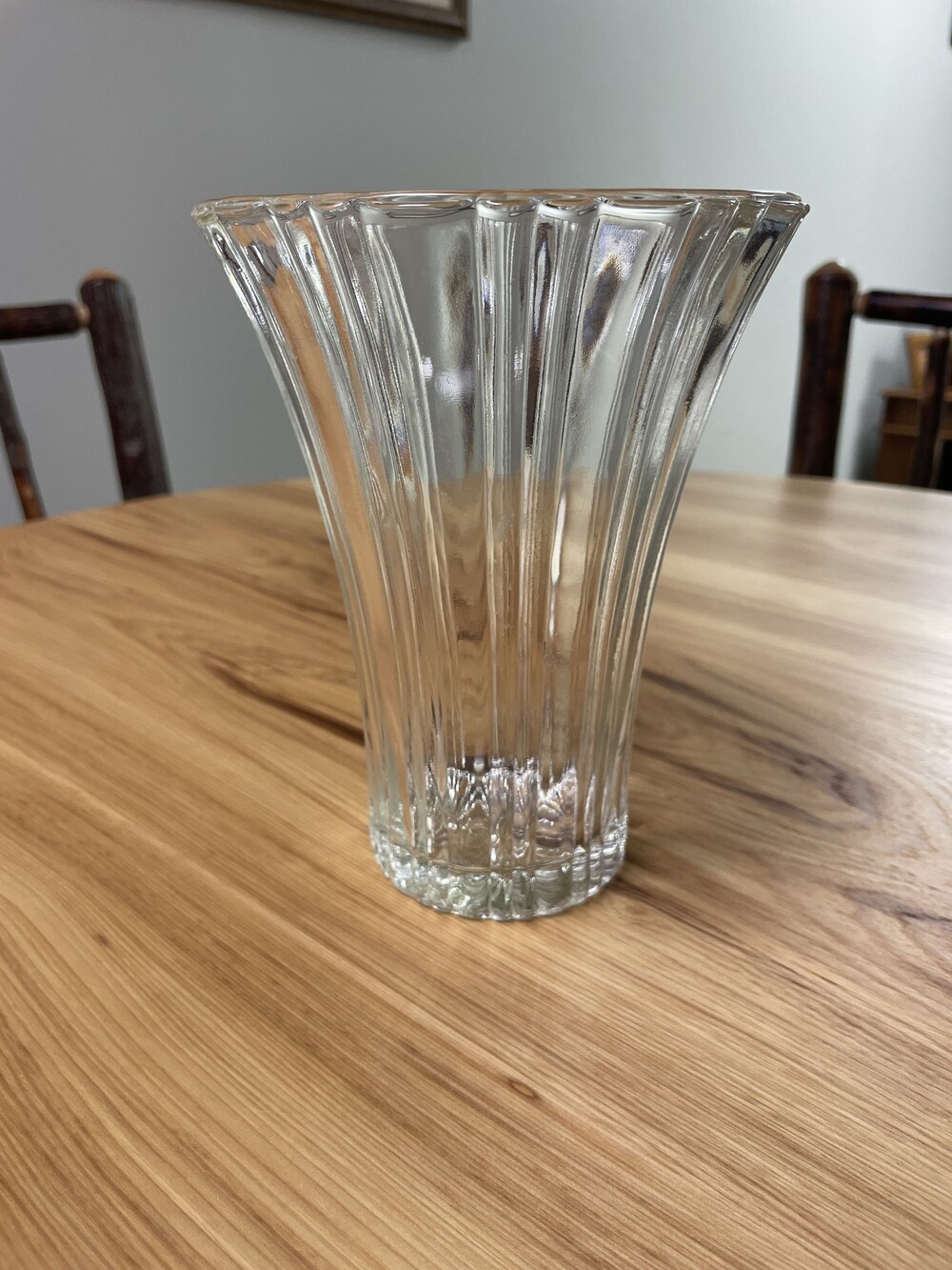 Clear Glass Vase 7.5 Inch Ribbed Pattern Flared Top